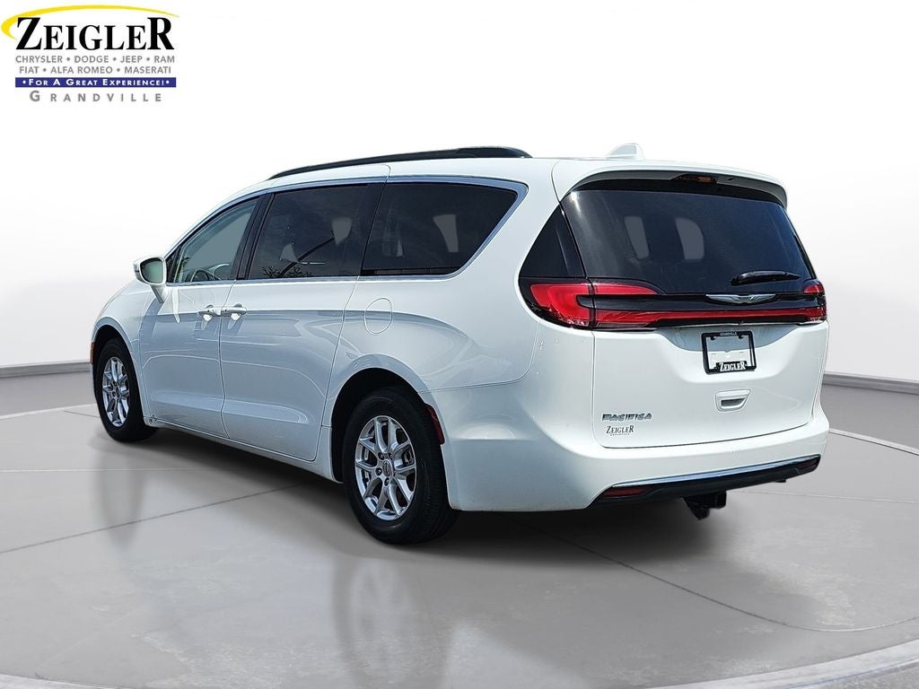 2022 Chrysler Pacifica Touring L