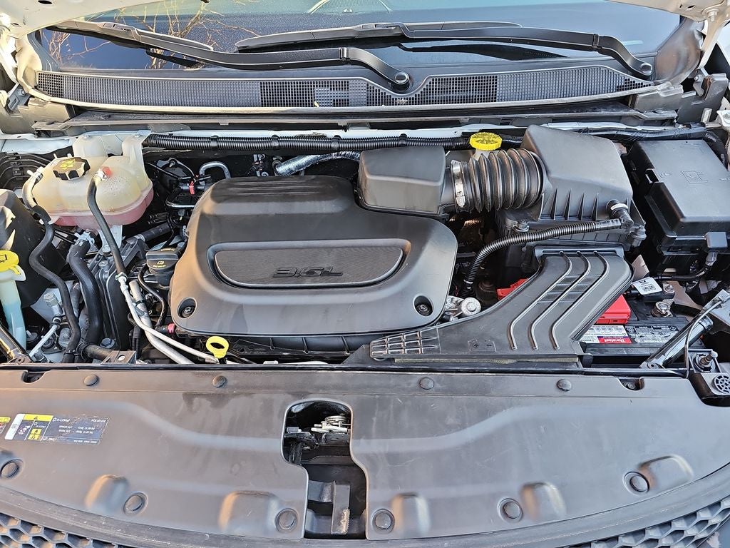 2022 Chrysler Voyager LX