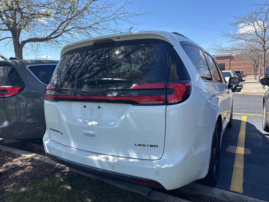 2025 Chrysler Pacifica Limited