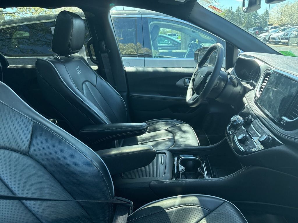 2025 Chrysler Pacifica Limited