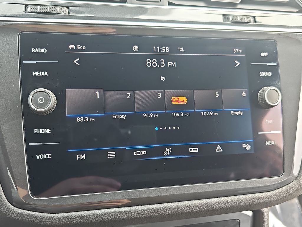 2023 Volkswagen Tiguan 2.0T SE