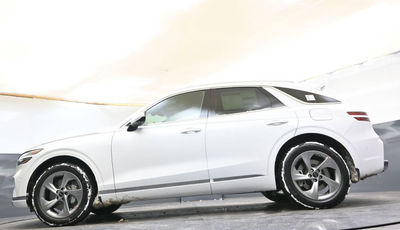 2025 Genesis GV70 2.5T