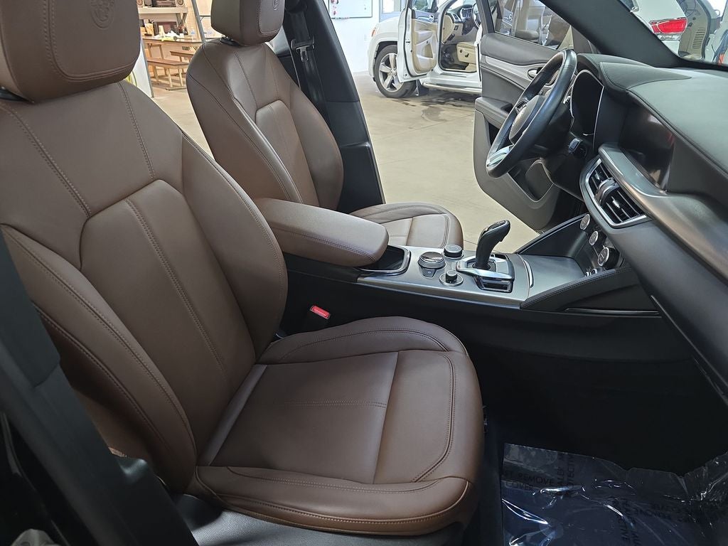 2024 Alfa Romeo Stelvio Ti