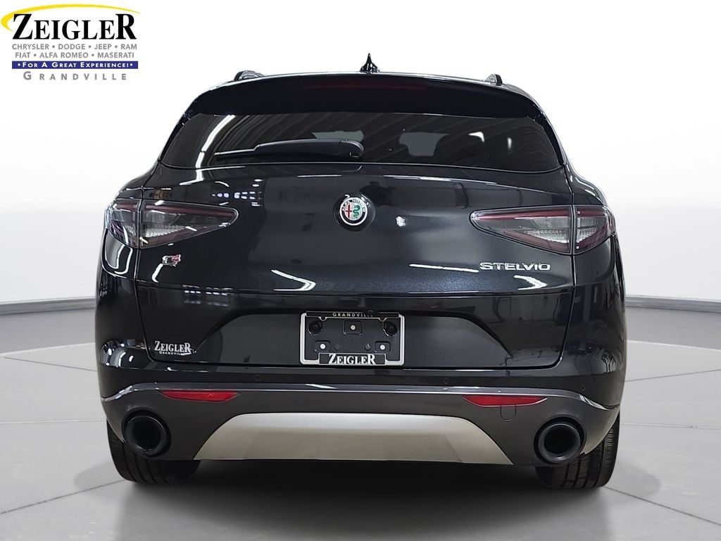 2024 Alfa Romeo Stelvio Ti
