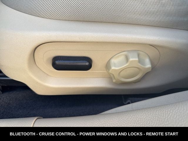 2013 Ford Taurus SEL AWD VERY CLEAN