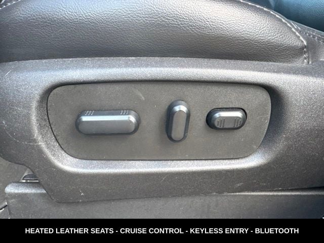 2015 Ford Explorer XLT LOW MILES