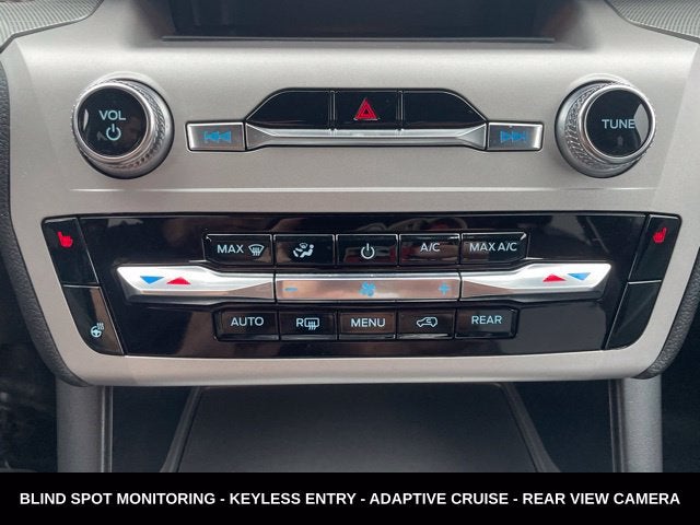 2024 Ford Explorer XLT SPORT APPEARANCE PACKAGE