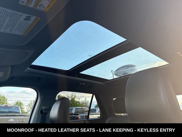 2024 Ford Explorer XLT PANORAMIC ROOF