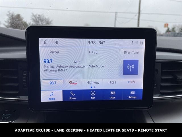 2023 Ford Explorer XLT TWIN PANEL MOONROOF