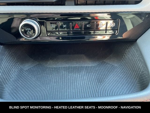 2025 Ford Explorer Active PANORAMIC ROOF