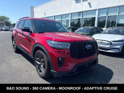 2025 Ford Explorer ST 400 HP & 4WD