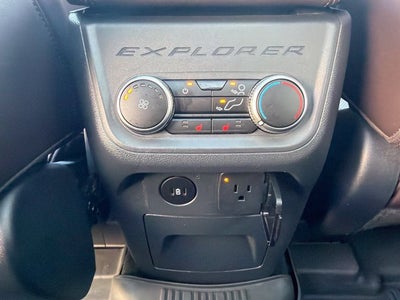 2025 Ford Explorer Platinum ULTIMATE PACKAGE