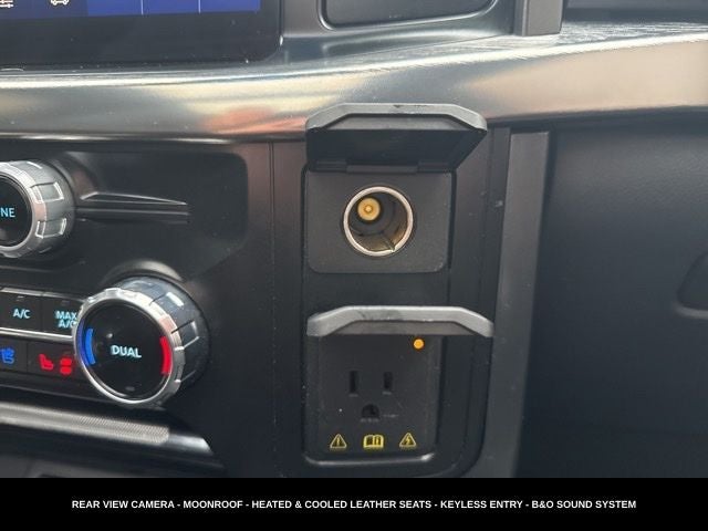 2023 Ford F-150 Lariat TWIN PANEL MOONROOF