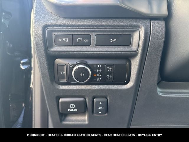 2023 Ford F-150 Lariat TWIN PANEL MOONROOF