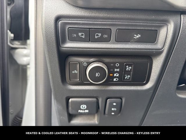 2023 Ford F-150 Lariat TWIN PANEL MOONROOF