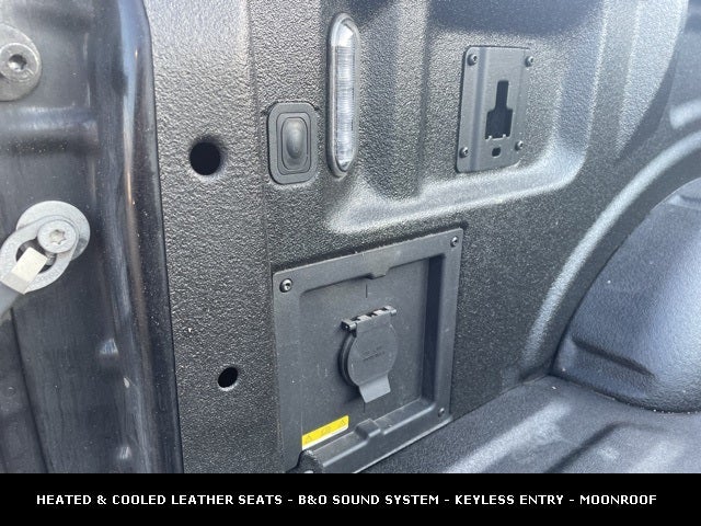 2023 Ford F-150 Lariat TWIN PANEL MOONROOF