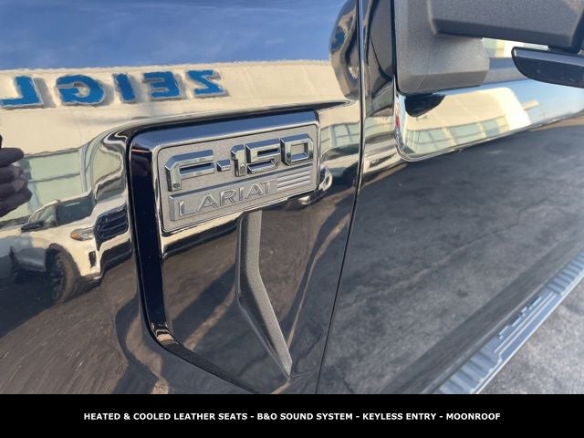 2023 Ford F-150 Lariat TWIN PANEL MOONROOF