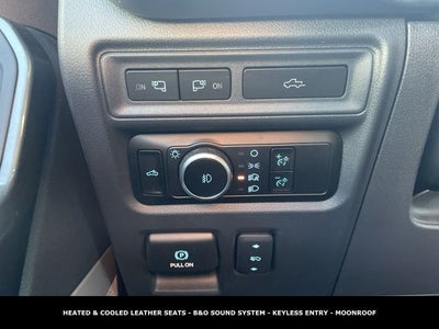 2023 Ford F-150 Lariat TWIN PANEL MOONROOF