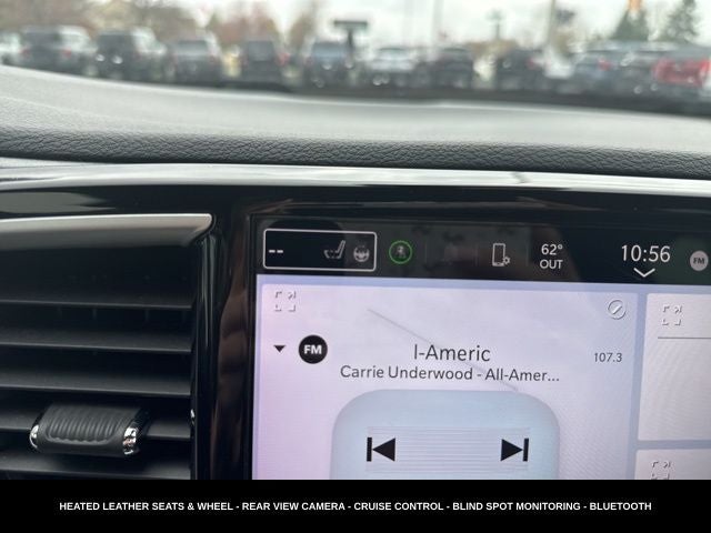 2023 Chrysler Pacifica Touring L HEATED SEATS & STEERING WHEEL