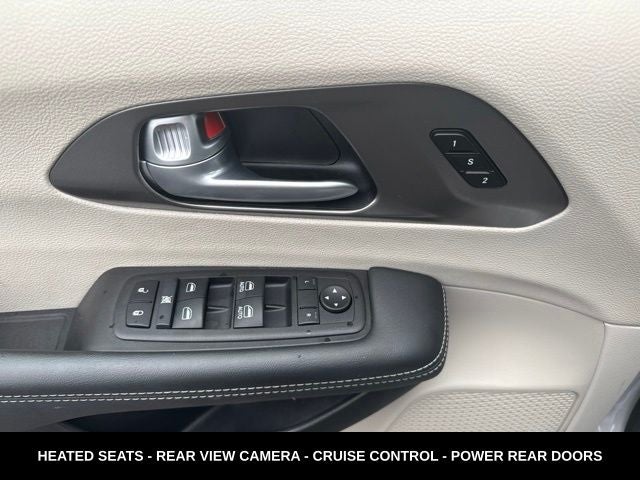 2024 Chrysler Pacifica Touring L STOW N GO SEATING