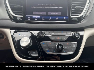2024 Chrysler Pacifica Touring L STOW N GO SEATING