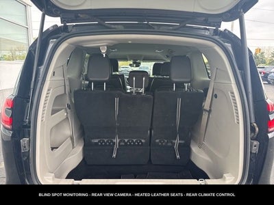 2023 Chrysler Pacifica Touring L HEATED SEATS & STEERING WHEEL