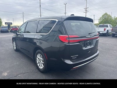 2023 Chrysler Pacifica Touring L HEATED SEATS & STEERING WHEEL