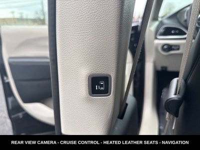 2023 Chrysler Pacifica Touring L HEATED SEATS & STEERING WHEEL