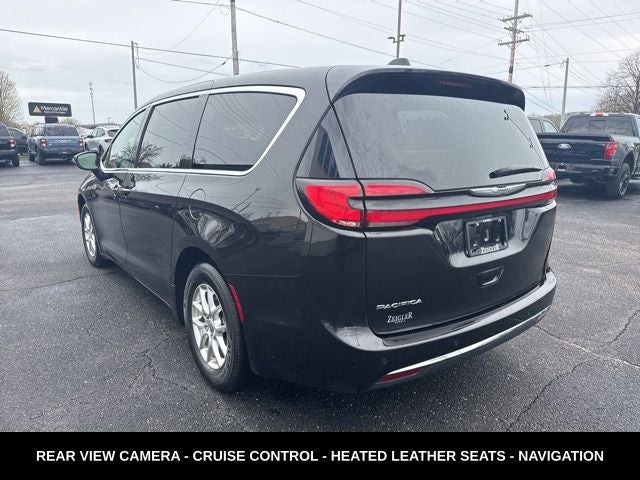 2023 Chrysler Pacifica Touring L HEATED SEATS & STEERING WHEEL