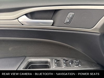 2019 Ford Fusion Hybrid SE 42 MPG