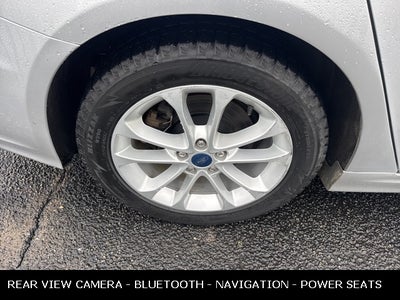 2019 Ford Fusion Hybrid SE 42 MPG