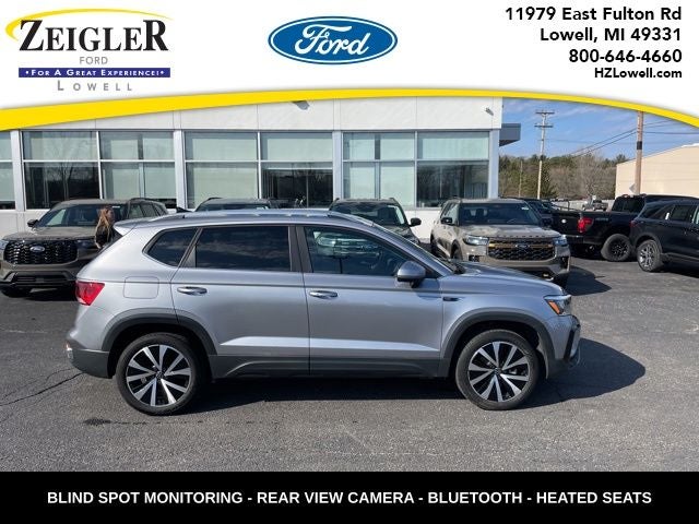 2024 Volkswagen Taos 1.5T SE ONE OWNER