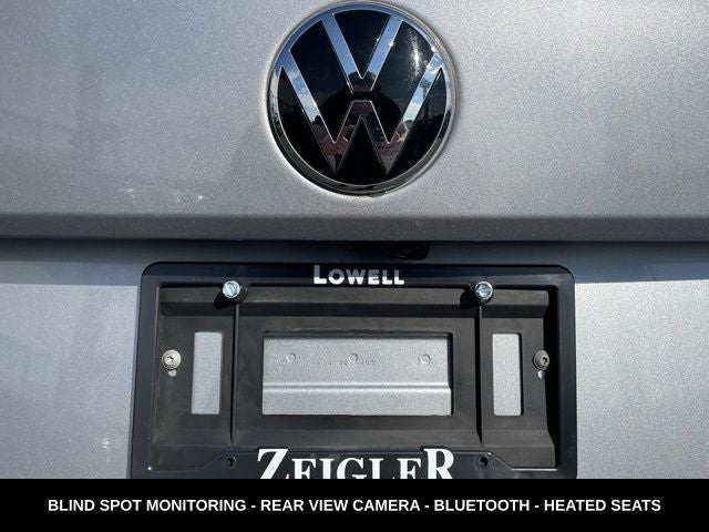 2024 Volkswagen Taos 1.5T SE ONE OWNER