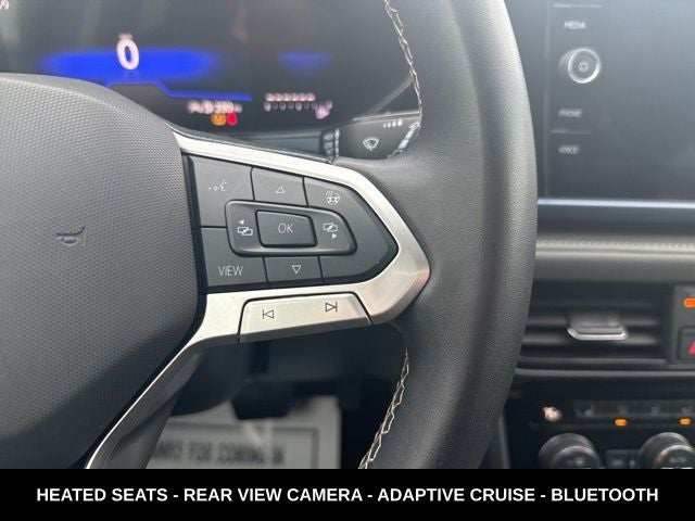 2024 Volkswagen Taos 1.5T SE ONE OWNER