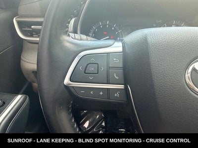 2021 Toyota Highlander XLE 4WD