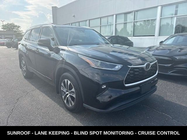 2021 Toyota Highlander XLE 4WD
