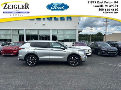 2024 Mitsubishi Outlander Base