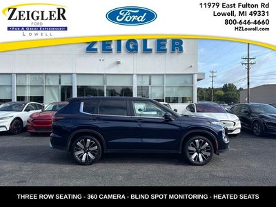 2025 Mitsubishi Outlander SE 3RD ROW