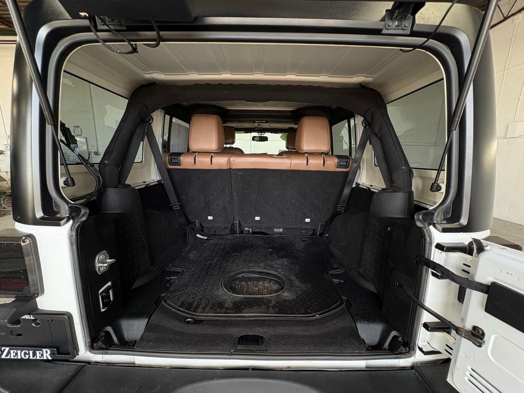 2018 Jeep Wrangler JK Unlimited Sahara Connectivity Group