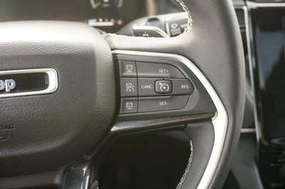 2023 Jeep Grand Cherokee Altitude X Power Sunroof & Radio: Uconnect 5 w/8.4" Display &