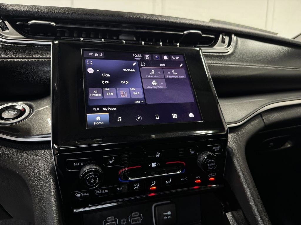 2023 Jeep Grand Cherokee Laredo Luxury Tech Group I