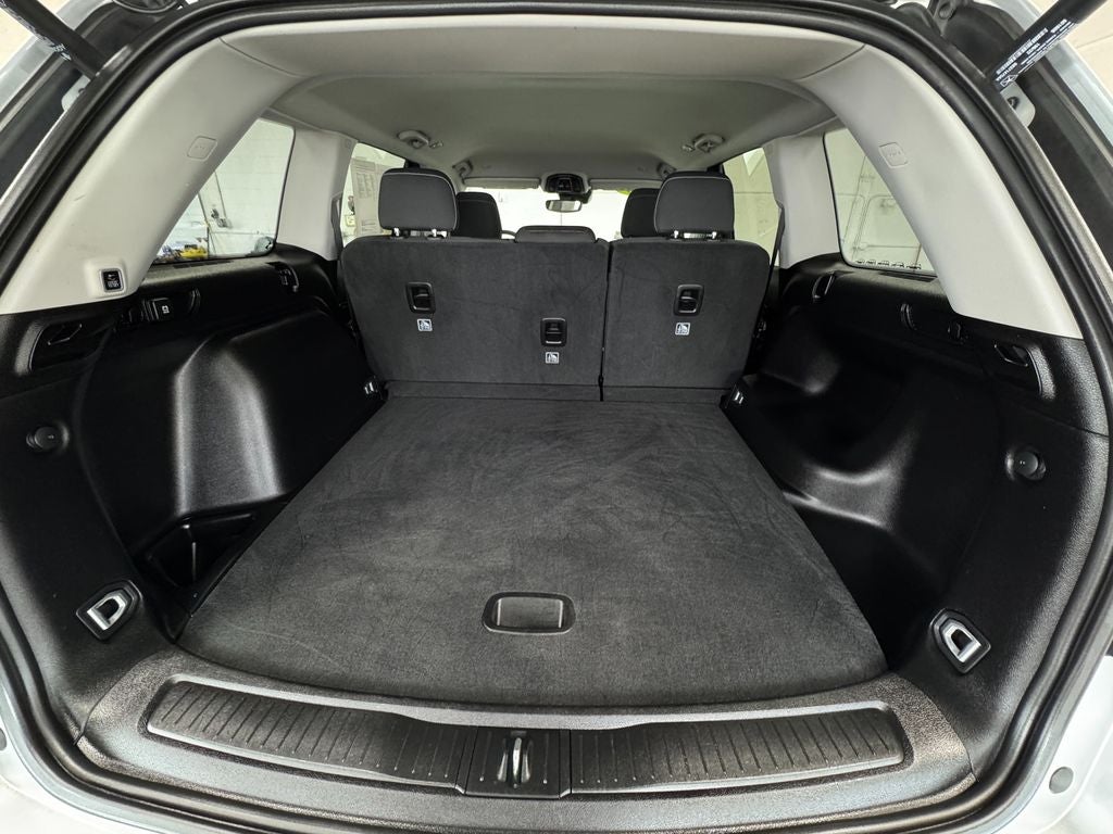 2023 Jeep Grand Cherokee Laredo Luxury Tech Group I