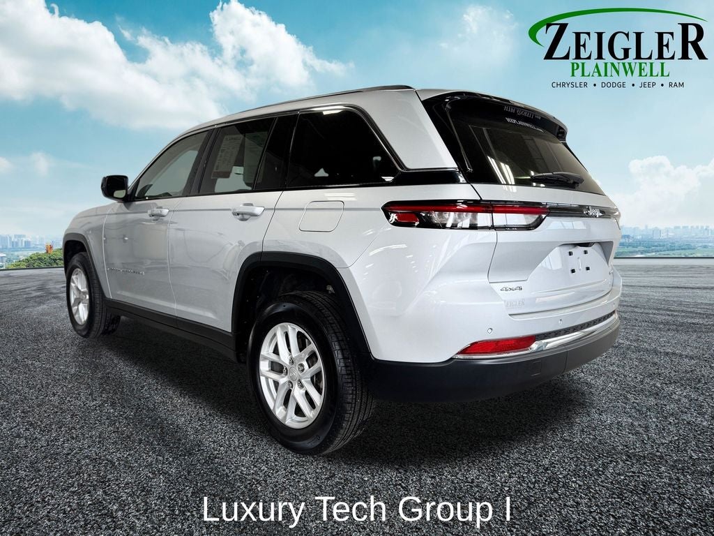 2023 Jeep Grand Cherokee Laredo Luxury Tech Group I