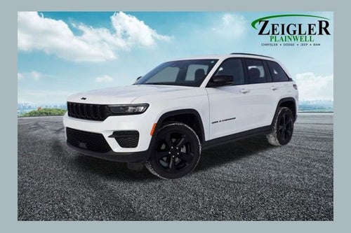 2023 Jeep Grand Cherokee Altitude X Power Sunroof & ParkView Rear Back-Up Camera