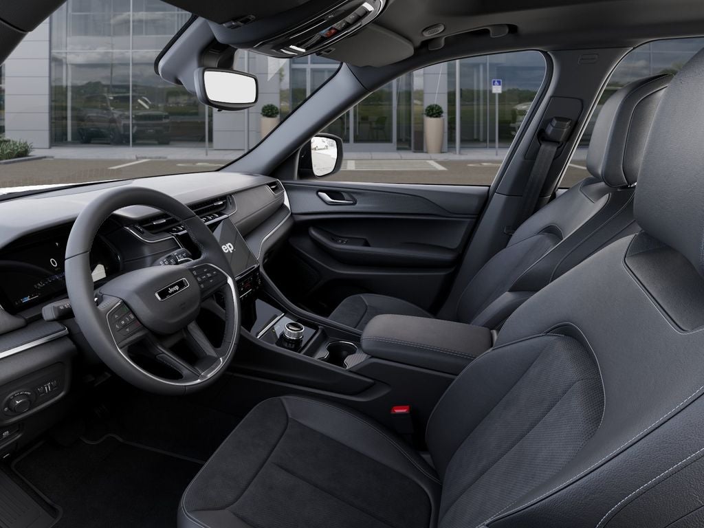 2025 Jeep Grand Cherokee Laredo 4x4
