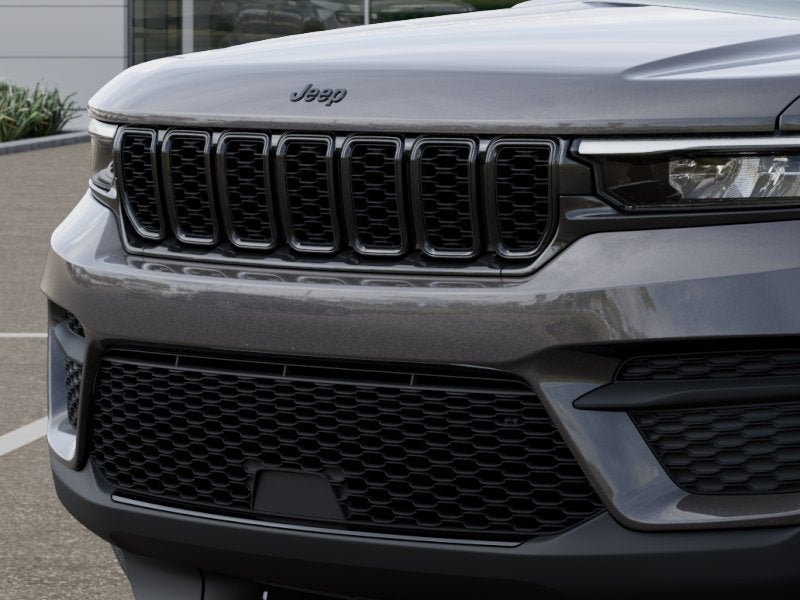 2025 Jeep Grand Cherokee Laredo 4x4