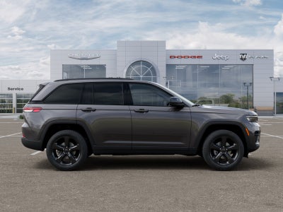 2025 Jeep Grand Cherokee Laredo 4x4