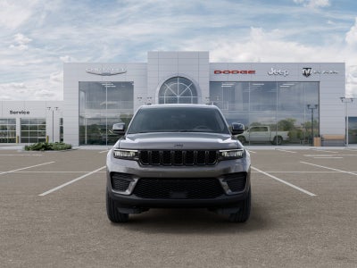2025 Jeep Grand Cherokee Laredo 4x4