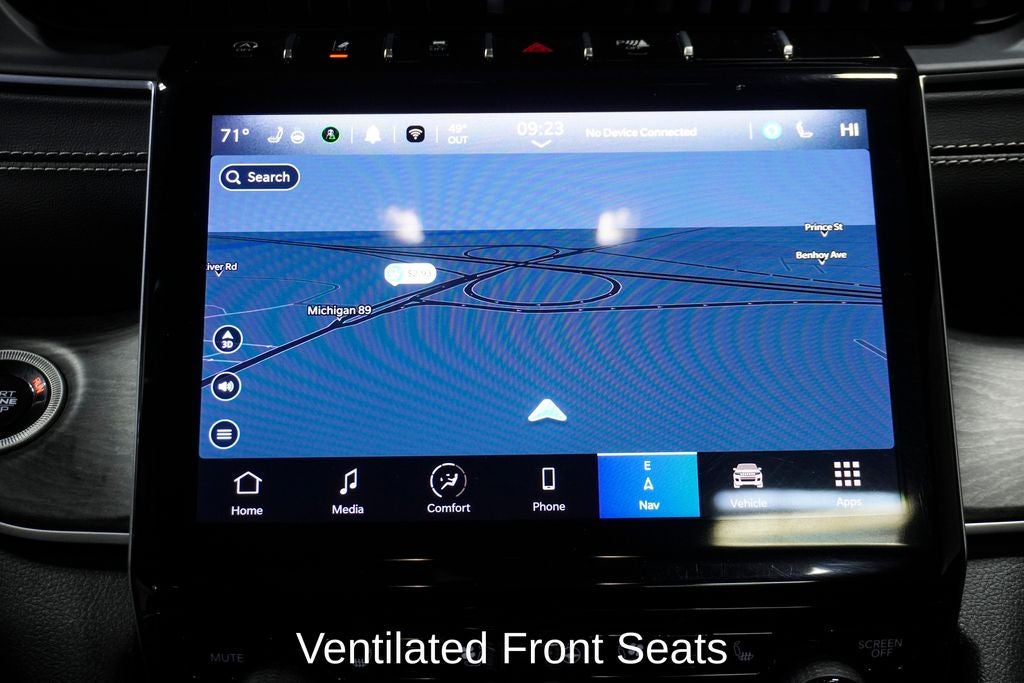 2024 Jeep Grand Cherokee Limited Navigation System & Dual-Pane Panoramic Sunroof