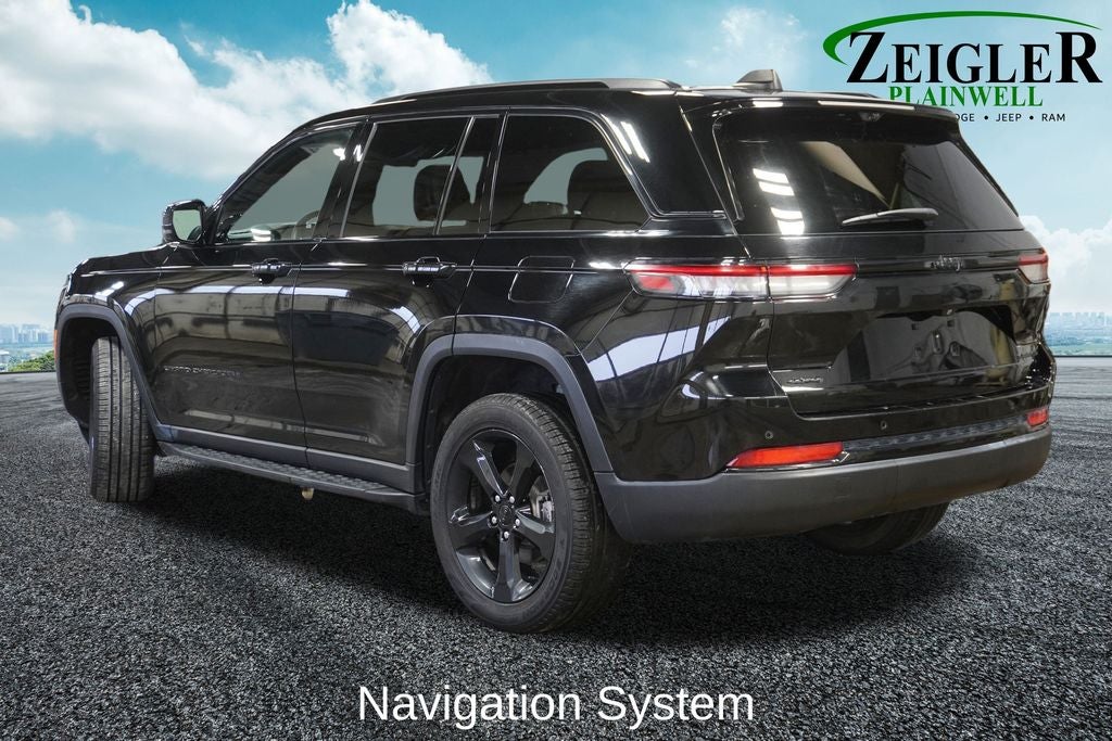2024 Jeep Grand Cherokee Limited Navigation System & Dual-Pane Panoramic Sunroof